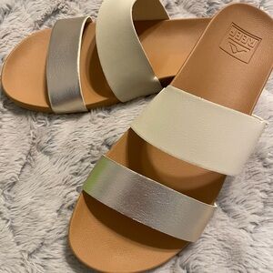 Reef Women's Tan and Silver Sandals